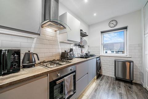 3 bedroom flat for sale, 8 Nethercairn Road, Flat 3/2, Mansewood, Glasgow, G43 2AA