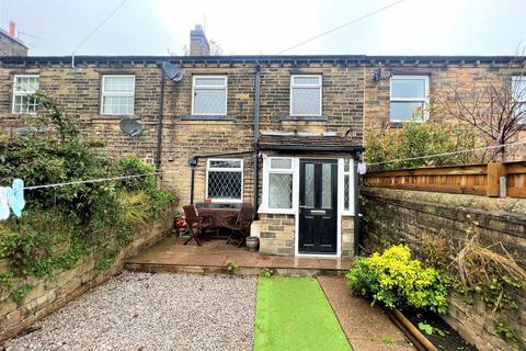 2 bedroom cottage for sale, Penistone Road, Shelley, HD8 8HY