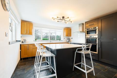 Chessells Henley Road, Ullenhall, Henley-in-arden, B95 5NW