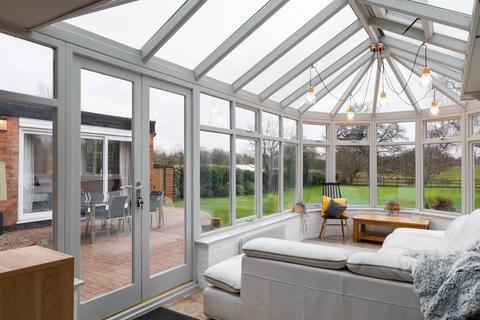 Chessells Henley Road, Ullenhall, Henley-in-arden, B95 5NW