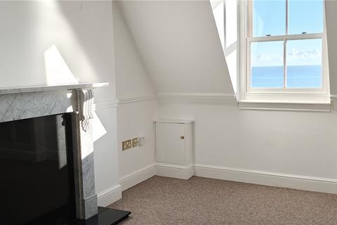 1 bedroom terraced house to rent, Marine Crescent, Kent CT20