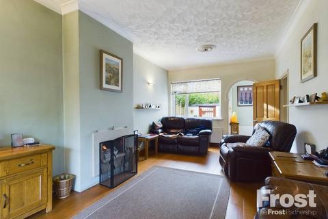 3 bedroom bungalow for sale, Moorfields Close, Staines-upon-Thames, Surrey, TW18