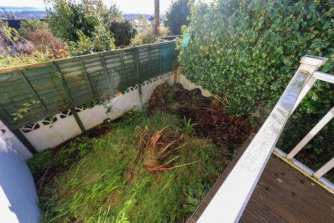 1 Gribben Close, St Austell, PL25 4EA