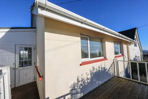 1 Gribben Close, St Austell, PL25 4EA