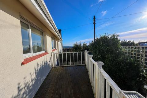 1 Gribben Close, St Austell, PL25 4EA