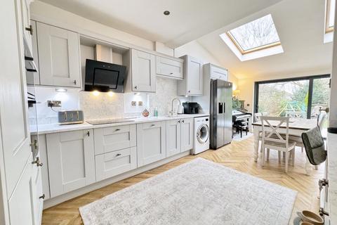 3 bedroom house for sale, West Park Road, Bramhall