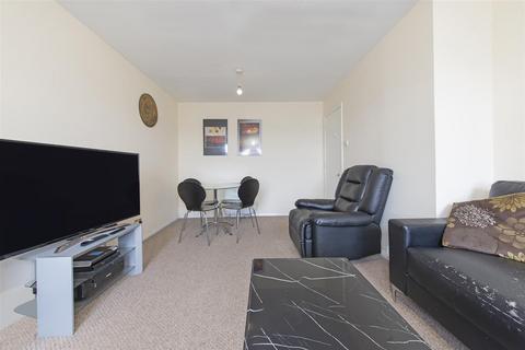 2 bedroom flat for sale, Angelica Drive, London