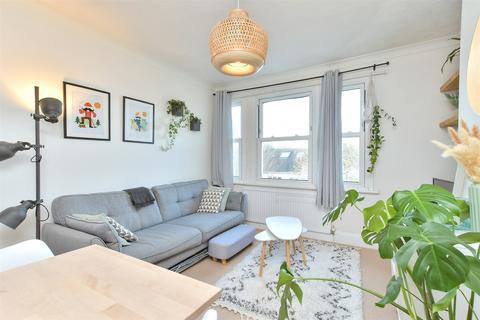 2 bedroom flat for sale, Shaftesbury Road, Brighton, East Sussex