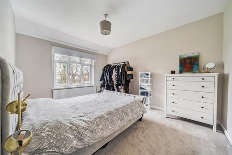 248 Crescent Drive, Petts Wood, Orpington, BR5 1AX