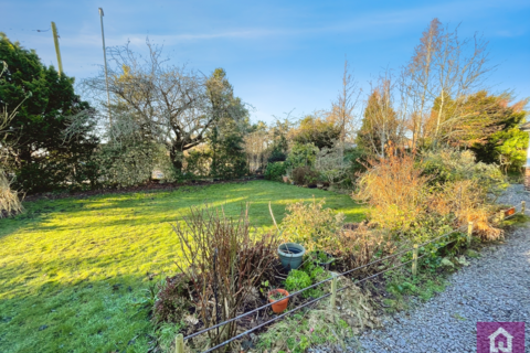 4 bedroom detached house for sale, Chester Road, Childer Thornton, Ellesmere Port, Cheshire, CH66