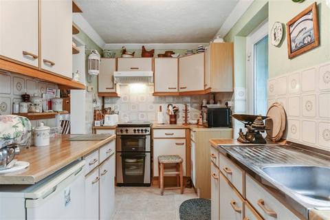 6 Canada Road, Arundel, BN18 9HY