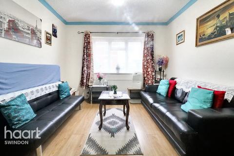 3 bedroom terraced house for sale, Ferndale Road, Swindon