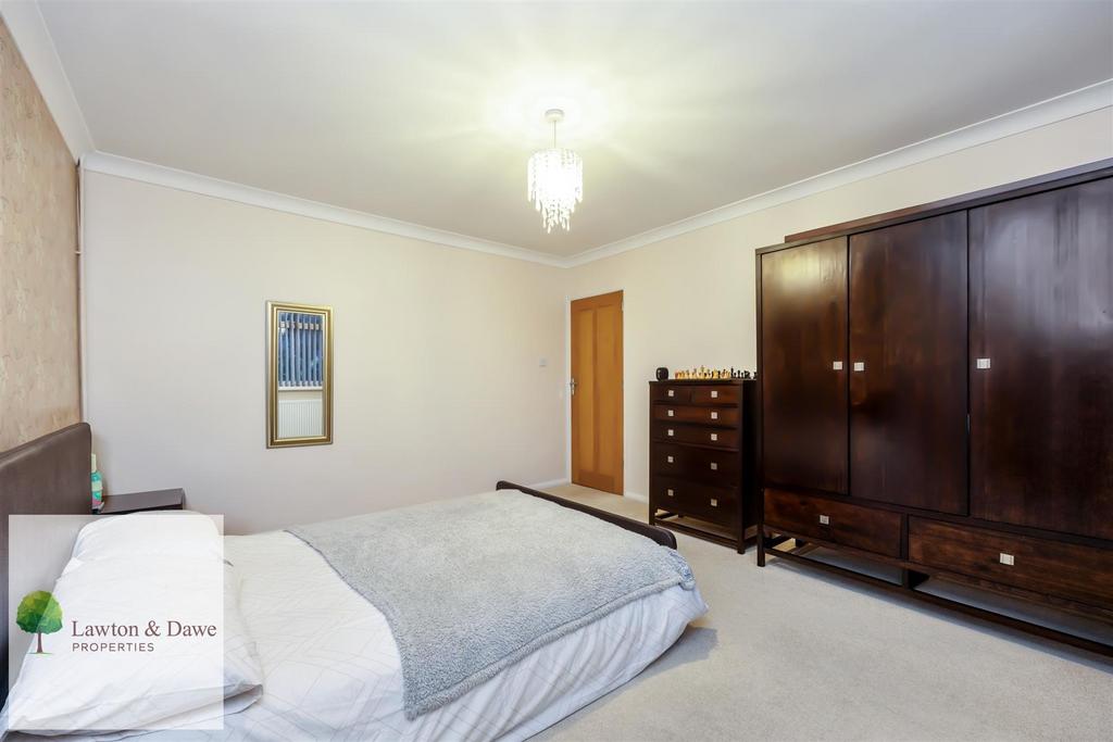 Hawkins Crescent 44-017.jpg