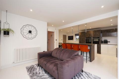 8 Teal Close, Askam-in-furness, LA16 7JF