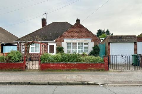 2 bedroom detached bungalow for sale, Ambergate Drive, Leicester LE4