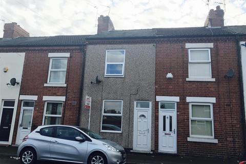 2 bedroom house to rent, Queen Street, Hucknall, Nottingham