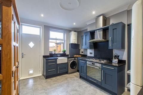 3 bedroom terraced house for sale, Leeds LS7