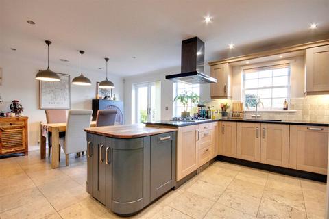 4 bedroom detached house for sale, Monckton Rise, South Newbald