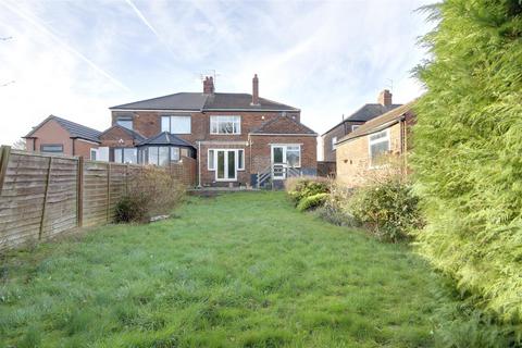 3 bedroom semi-detached house for sale, Oaklands Drive, Hessle