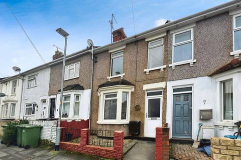 4 bedroom terraced house to rent, Guppy Street, Swindon, SN2 2BJ