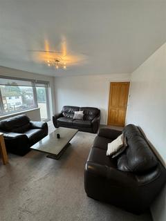 3 bedroom apartment to rent, Stratfield Road, Borehamwood