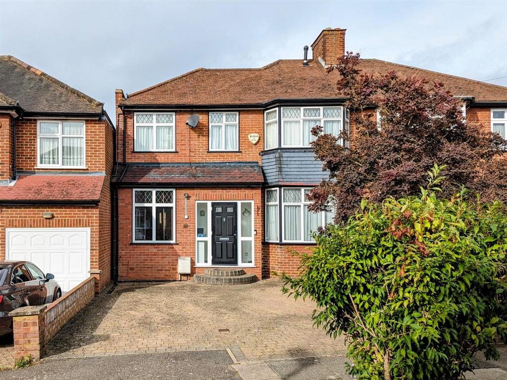 Davidson Frost-Wellings, DFW, Lyon Mead, Stanmore,