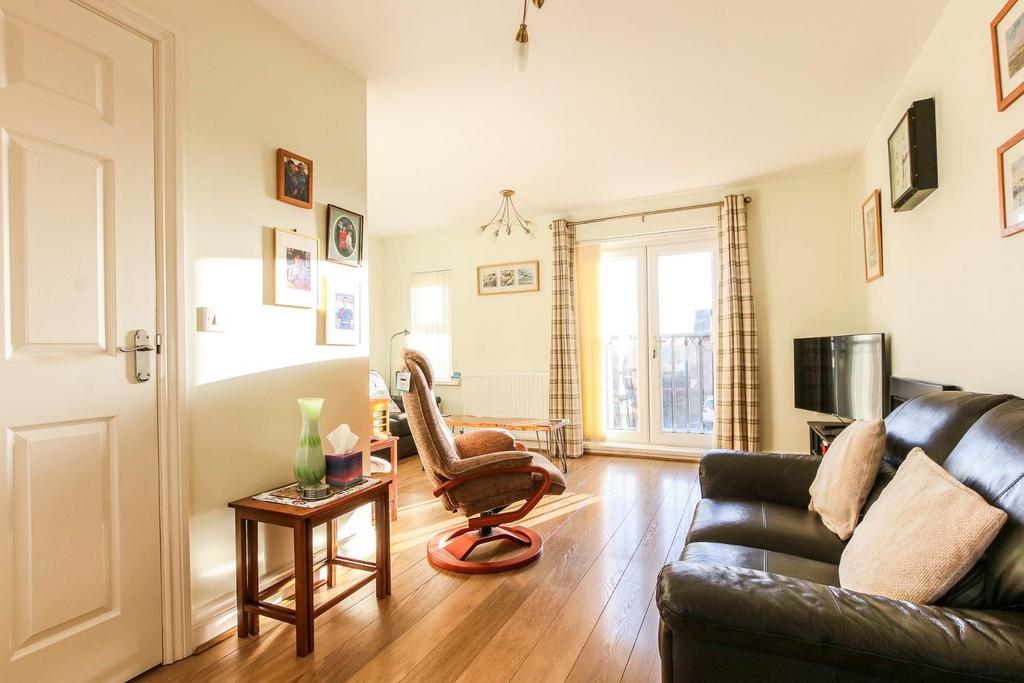 Living / dining area