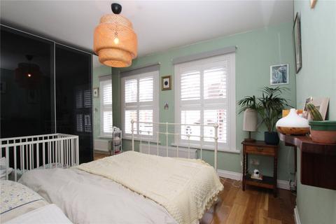 122 Parkdale Road, London, SE18 1RP