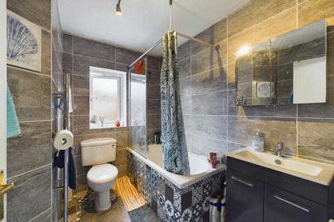 18 Bridgegate Drive, Hull, HU9 1SY