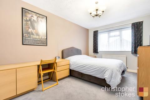 19 Acacia Close, Cheshunt, Waltham Cross, EN7 6QF