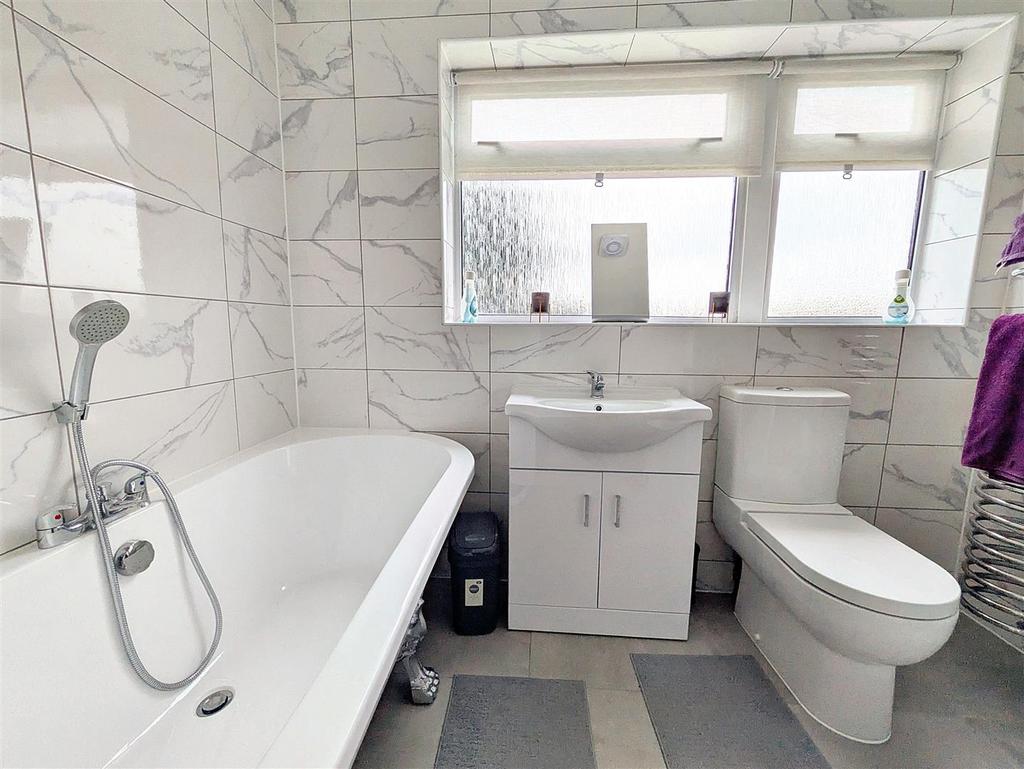 Bathroom.jpeg