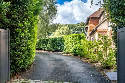 6 bedroom detached house for sale, Wonersh Common, Wonersh, Guildford, Surrey, GU5