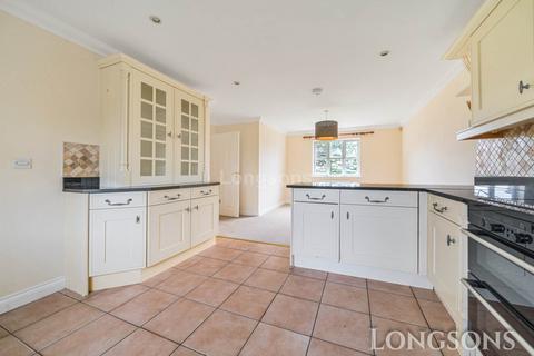 4 bedroom detached house for sale, Merton Road, Watton