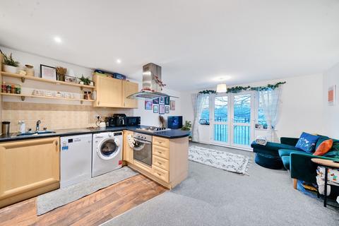 32 Farthing Close, Watford, WD18 0BT