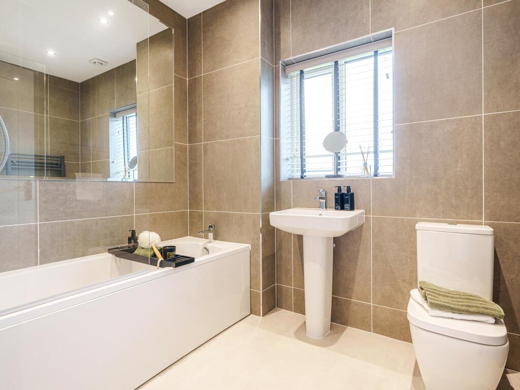 Bathroom.jpeg