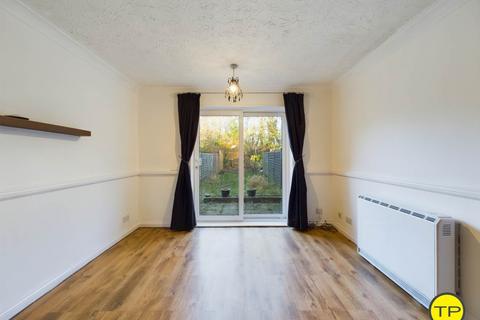 1 bedroom terraced house to rent, Whitacre, Cambridgeshire PE1