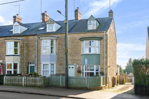 3 bedroom end of terrace house for sale, Worcester Road, Chipping Norton