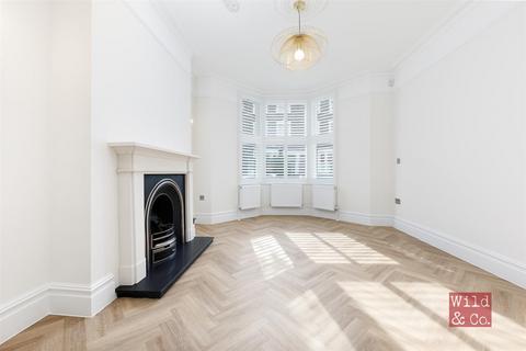 5 bedroom house for sale, Linscott Road, Hackney