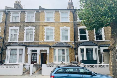 7 Linscott Road, London, E5 0RD