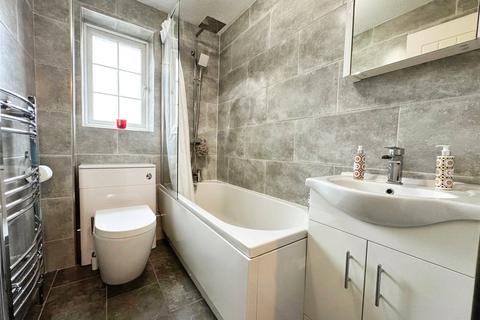 38 Cherrytree Close, Owlsmoor, Sandhurst, GU47 0UH