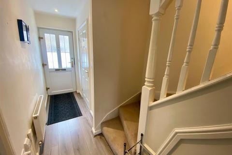 3 bedroom townhouse for sale, Mereside, Waterloo, Huddersfield