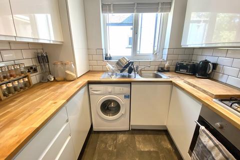 2 bedroom flat for sale, Central Road, West Didsbury, Manchester, M20