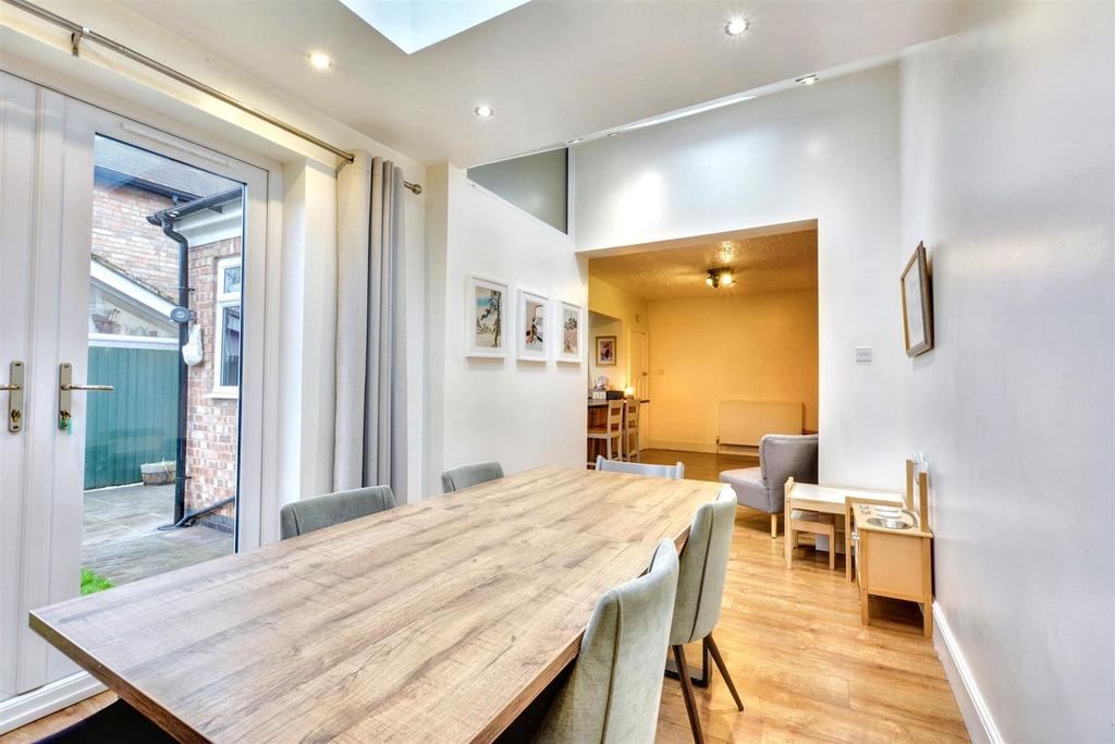 Dining Room 2.jpeg