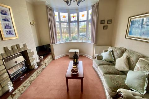 3 bedroom semi-detached house for sale, Glebe Gate, Thornhill, Dewsbury