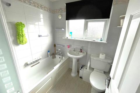 3 bedroom semi-detached house for sale, The Meadway, Sevenoaks TN13