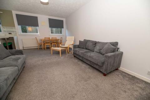 2 bedroom flat to rent, 4050L – Marshalls Court, Edinburgh, EH1 3AL