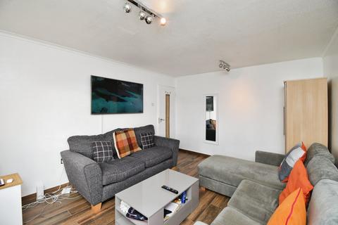 3 bedroom flat for sale, Whitelegg Road, London E13