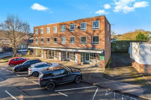 3 bedroom apartment for sale, Barn Close, Menston LS29