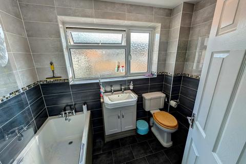 3 bedroom terraced house for sale, Badgeworth, Yate, Bristol