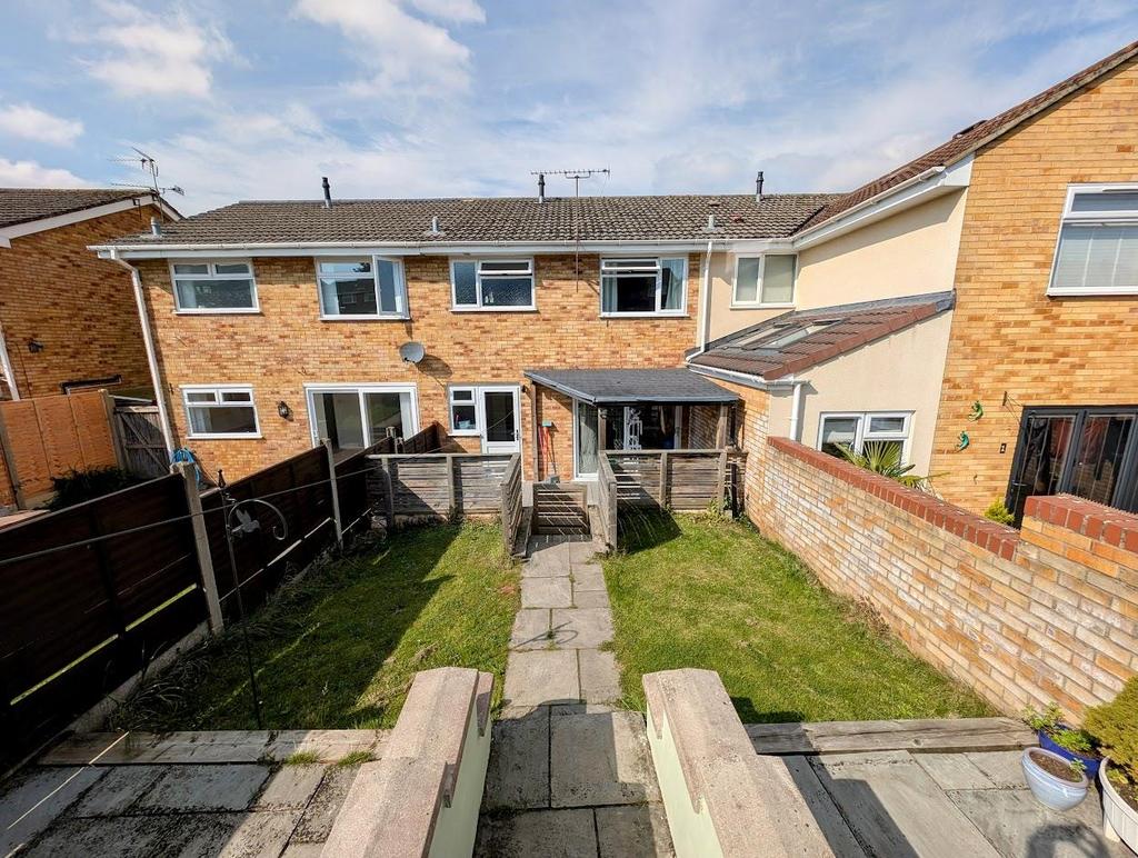 17 badgeworth rear garden 4.jpg